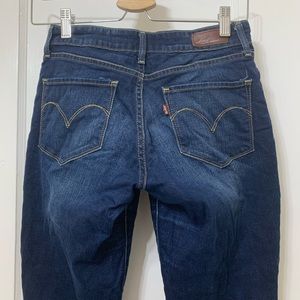 Levi’s Bold Curve Dark Wash Skinny Jeans Size 27